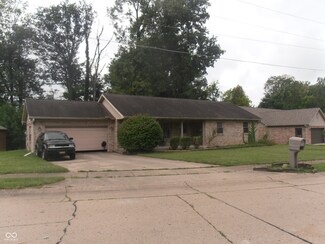113 Creek Wood Dr, Greenfield, IN 46140
