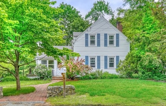 40 Colburn St, Westwood, MA 02090