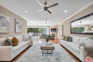 1124 N Kings Rd Unit 106, West Hollywood, CA 90069