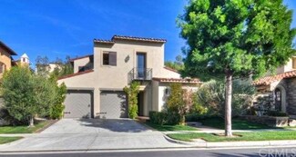 32 Tall Hedge, Irvine, CA 92603
