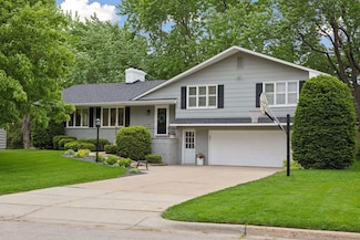 7248 Monardo Ln, Edina, MN 55435