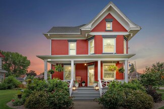 1018 2nd St, New Glarus, WI 53574