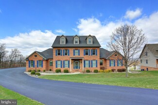 14287 Red Victoria Ct, Waynesboro, PA 17268