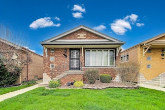 5836 S Menard Ave, Chicago, IL 60638