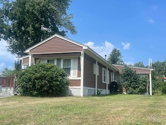 26 Titan Ln, Greenville, NH 03048