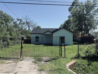 420 E Lorino St, Houston, TX 77037