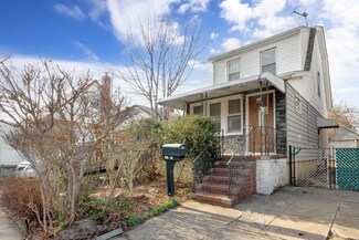 254-11 82nd Rd, Glen Oaks, NY 11004