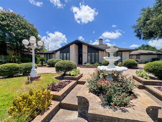 8107 S Braeswood Blvd, Houston, TX 77071
