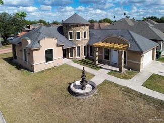1332 Royal Palm St, Alamo, TX 78516