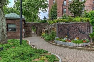 171 Pearsall Dr Unit 1G, Mount Vernon, NY 10552
