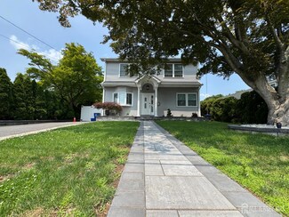 245 Golf Ave E, South Plainfield, NJ 07080