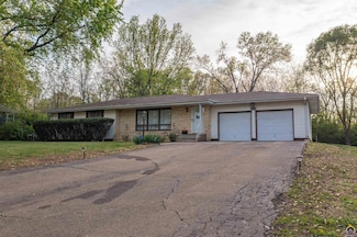 3607 NW Rochester Rd, Topeka, KS 66617
