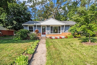 900 Barton Dr, Ann Arbor, MI 48105