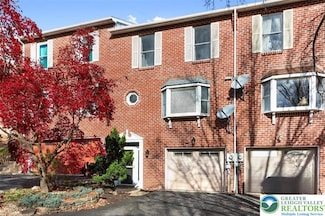 1885 Redwood Dr, Whitehall, PA 18052