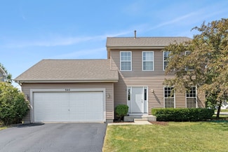 944 W Briarcliff Rd, Bolingbrook, IL 60440