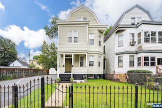 374 Halsted St, East Orange, NJ 07018