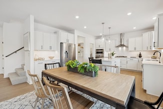 2436 Hadley Hills Dr NE, Rochester, MN 55906
