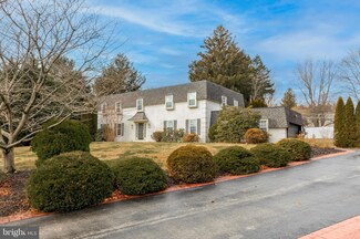 6 Fox Chase Cir, Newtown Square, PA 19073