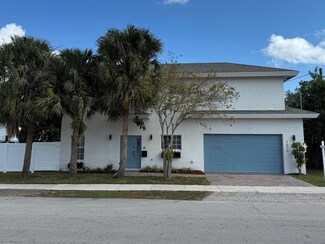 3570 NE 3rd Ave, Oakland Park, FL 33334