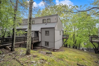 162 Upper Village Way, Tannersville, PA 18372