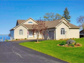 272 Maquam Shore Rd, Swanton, VT 05488