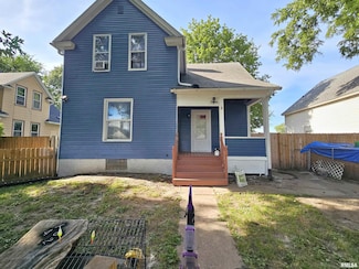 2614 Mckinley Ave, Davenport, IA 52802