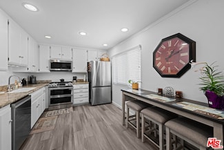 21901 Lassen St Unit 167, Chatsworth, CA 91311