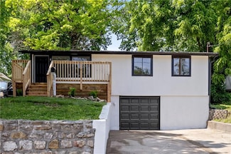 100 Sheidley Ave, Bonner Springs, KS 66012