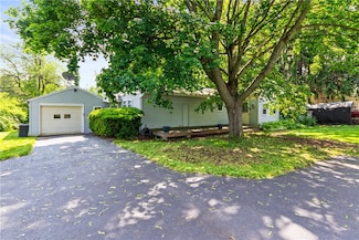 598 Frey Rd, MacEdon, NY 14502