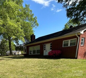 610 E Maryland Ave, Bessemer City, NC 28016