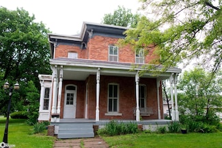 203 SW Mills St, Greenfield, IA 50849