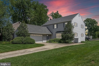 325 Tenby Chase Dr, Delran, NJ 08075