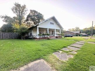 3023 Hazel St, Texarkana, TX 75503