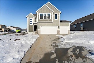 414 Woodview Dr, Raymore, MO 64083