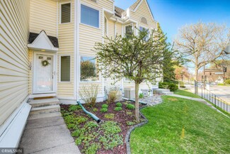 302 3rd Ave NE Unit 54, Minneapolis, MN 55413