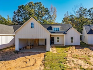 1014 Lily Ln, Oxford, MS 38655