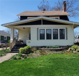 32 Lorain St, Angola, NY 14006