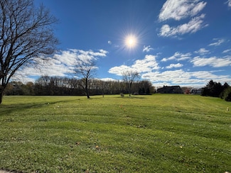 3255 Climbing Tree Ct, Valparaiso, IN 46385