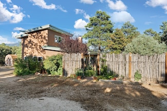 7689 Old Santa fe Trail Unit C, Santa Fe, NM 87505