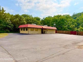 145 Dollar Dr, Pennington Gap, VA 24277