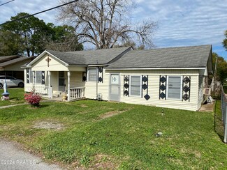 415 Avenue C, Broussard, LA 70518