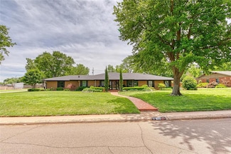 1502 W D Ave, Elk City, OK 73644