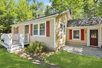 90 Mad River Rd, Thornton, NH 03285