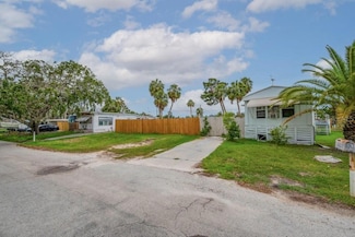 6833 Garden Dr, New Port Richey, FL 34652