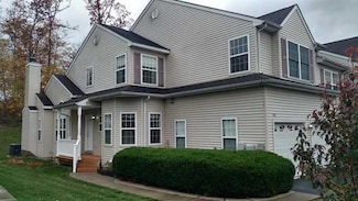 812 Pondview Loop, Wappingers Falls, NY 12590