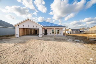 2539 Harrier Dr, Junction City, KS 66441