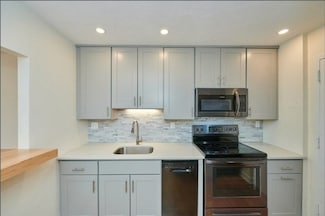 28 Pond St Unit 23, Jamaica Plain, MA 02130