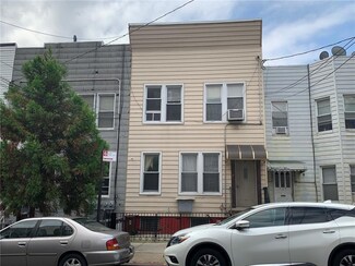 922 40th St, Brooklyn, NY 11219