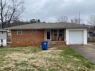 2208 Coors Dr, North Little Rock, AR 72118