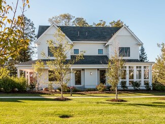 16 Stonebridge Rd Unit V8, Ipswich, MA 01938